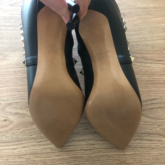 NIB $1245 Valentino Garavani Rockstud Pointy Toe Leather Bootie - 6US / 36EU! - Picture 14 of 15